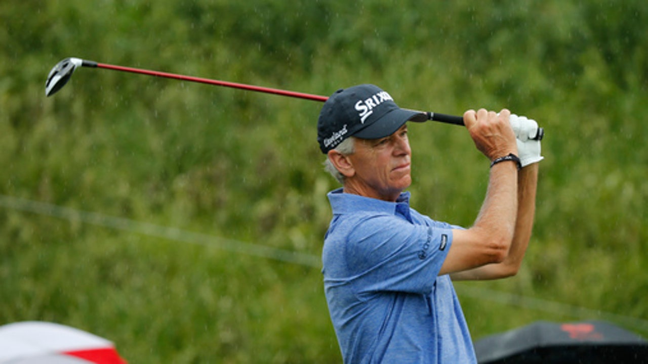 Mize shoots 64 for lead in Senior Players Championship (Jul 13, 2017)